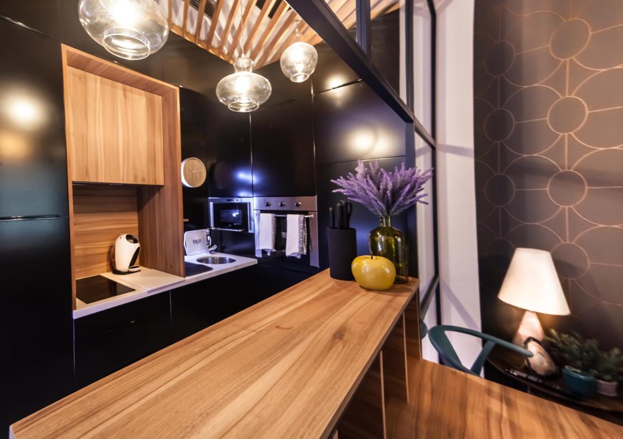 Apartamento Aoa Natty Urban Style Sevilla Exterior foto